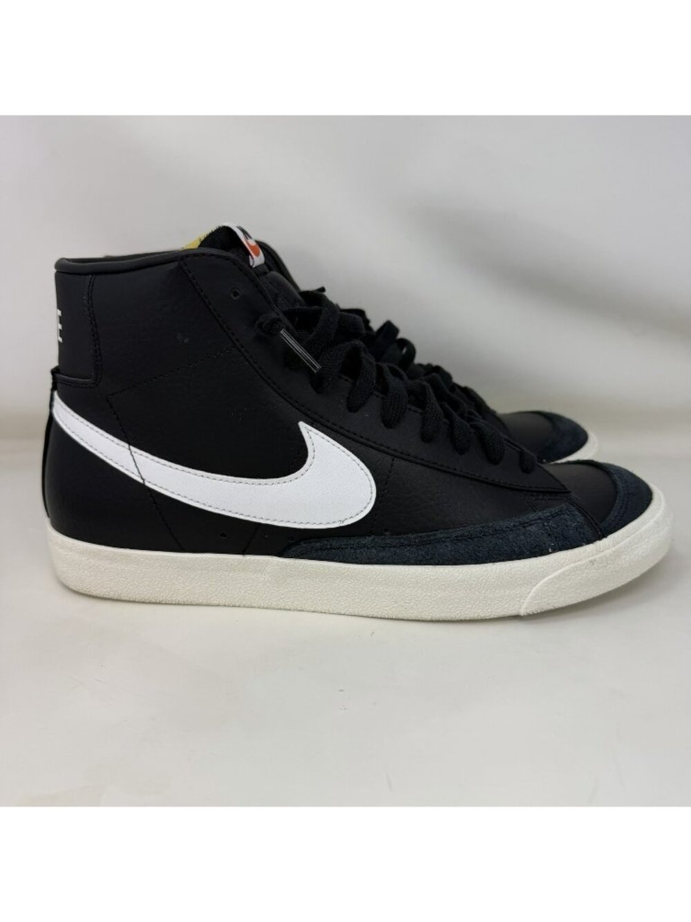 Nike Blazer Mid 77 Vintage Shoes Black White Men’s Size 11.5